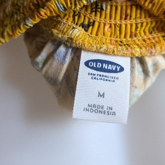 Chic Yellow Floral Jumpsuit - Picture 2 of 6